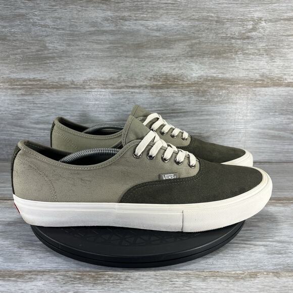 VANS Mens Authentic Green Suede Low Top Sneakers Size 13 - Picture 3 of 10
